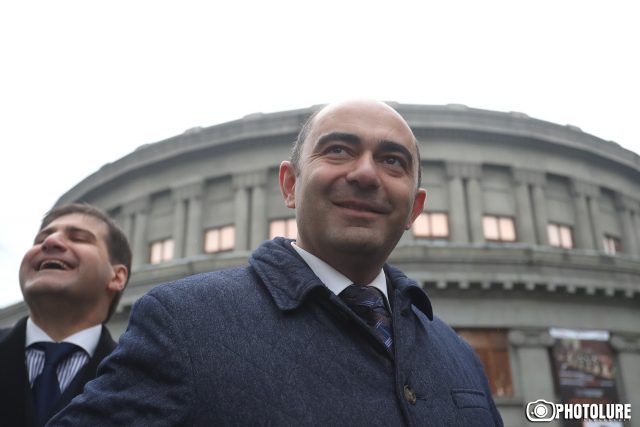 «Ոչ մեկդ Գագիկ Ծառուկյանին չունե՞ք հարց… ի՞նչ է արել, ջո՞ւր է ուղարկել հեղափոխությանը». Մարուքյան