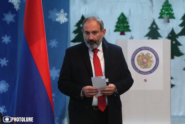 «Ձեռնամուխ լինել իսկապես լայն կոնսենսուսով ժամանակավոր կառավարության և նոր վարչապետի շուրջ համաձայնության, որից հետո ոչ ոք դուրս չի գա փողոց». «Ժամանակ»