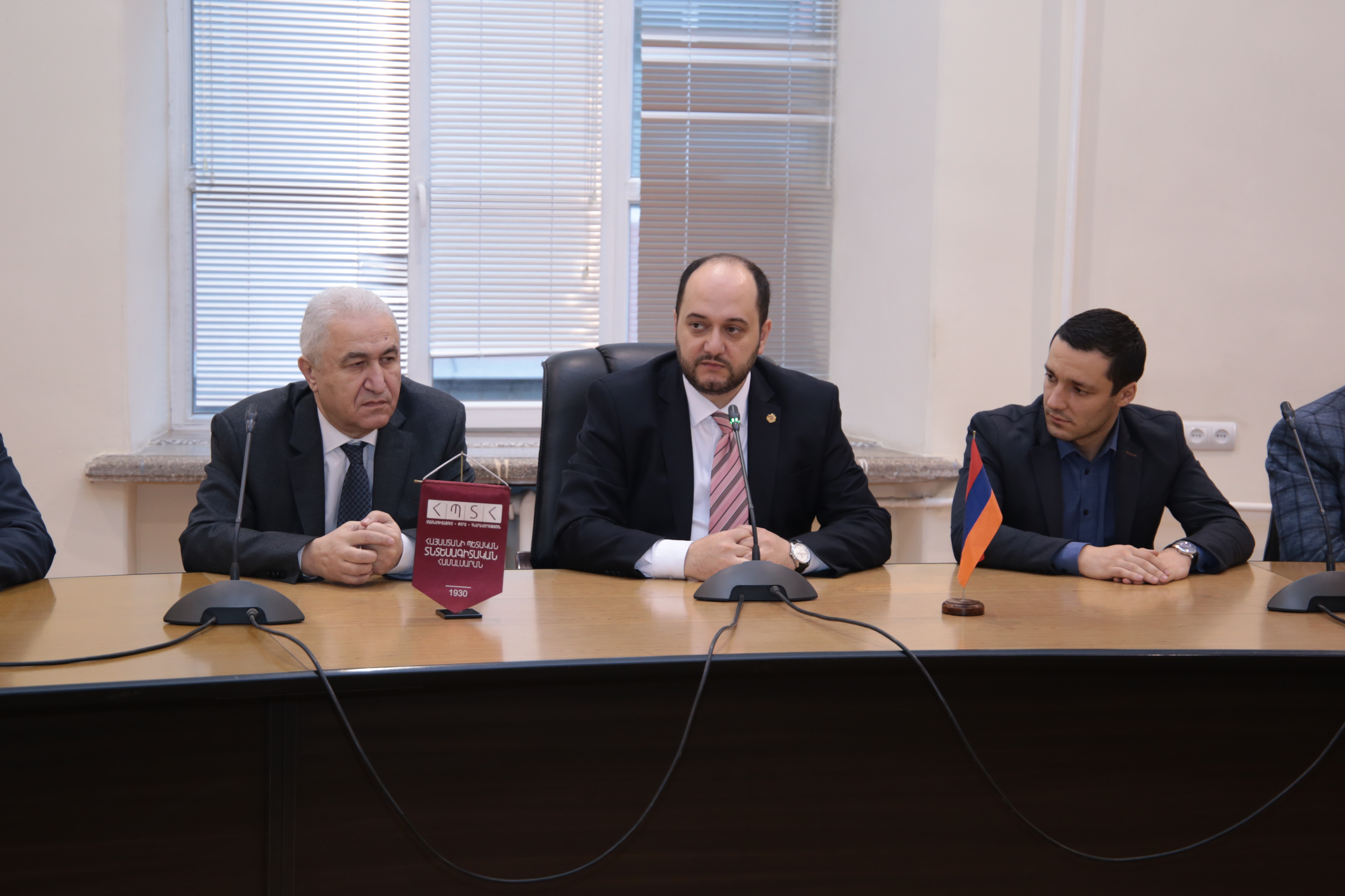 Արայիկ Հարությունյանը շնորհակալություն է հայտնել Կորյուն Աթոյանին՝ նշելով, որ վերջինիս աշխատանքը հեշտ չի եղել