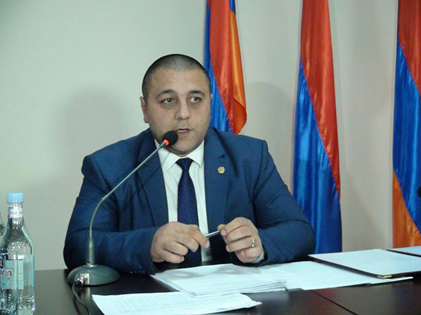 Շիրակի մարզպետը կգնա Ազգային ժողով․ ովքե՞ր են մարզպետի հավանական թեկնածուները