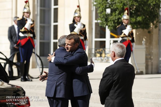 Նիկոլ Փաշինյանը շնորհավորել է Էմանուել Մակրոնին Ֆրանսիայի Ազգային տոնի կապակցությամբ