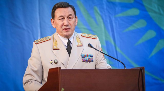 Ղազախստանի ներքին գործերի նախարարը հեռախոսազրույցի ընթացքում նշել է, որ բողոքի ցույցերը ազգամիջյան բնույթ չեն կրել, եղել են ոչ մեծաքանակ ու գտնվել են իրավապահների հսկողության տակ