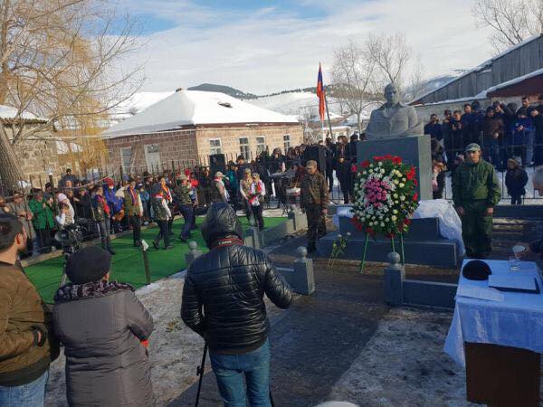 Ադրբեջանի խորհրդարանի պատգամավորները Վրաստանի ԱԺ-ին անհանգստություն են հայտնել ազատամարտիկ Միքայել Ավագյանի արձանը կանգնեցնելու կապակցությամբ