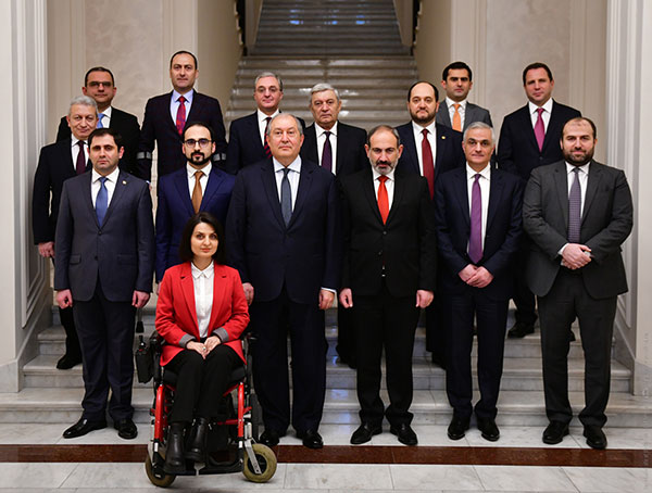 Կառավարության անդամները երդվել են բարեխղճորեն կատարել իրենց պարտականությունները