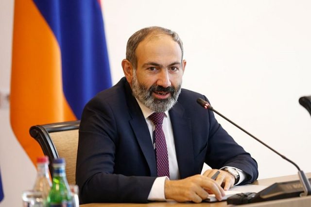 Նիկոլ Փաշինյանը կոչ է անում համացանցում հայերեն տեքստերը գրել հայատառ