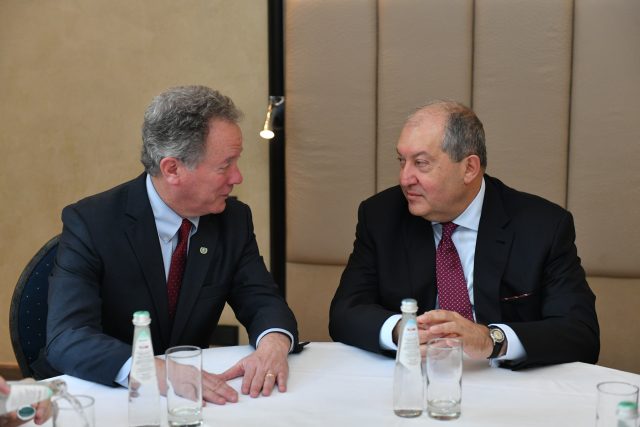 «Հայաստանը, զարգացնելով իր գյուղատնտեսությունը, պետք է քայլեր ձեռնարկի արտահանման ուղղությամբ»․ Արմեն Սարգսյան
