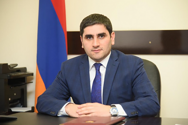 Ինչո՞ւ Գրիշա Թամրազյանի անունը չկա որեւէ բուհի խորհրդի կազմում