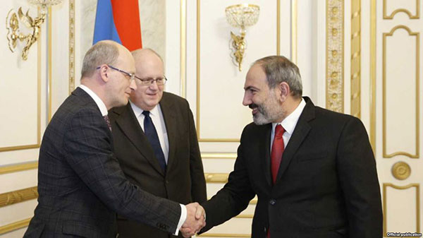 Փաշինյանն ընդունել է լեհական «Լուբավա» ռազմաարդյունաբերական ձեռնարկության ներկայացուցիչներին