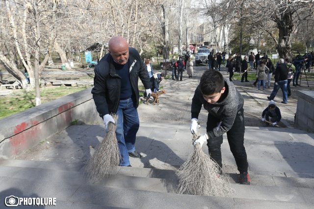 Հովիկ Աղազարյանը՝ «Քաղաքացու օրվա» մասին. «Պետք է կառնավալի նման մի բան կազմակերպենք»