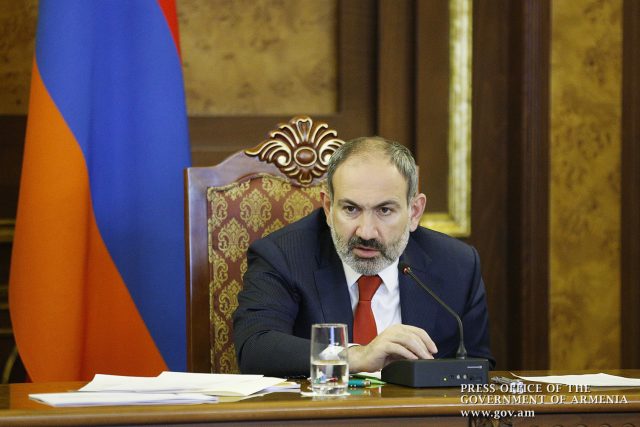Նիկոլ Փաշինյան. Ժողովրդագրական վիճակի հետ կապված հարցերն առանձին վերցրած լուծում չունեն, և դրանք պետք է դիտարկել երկրում սոցիալ-տնտեսական իրավիճակի զարգացման համատեքստում