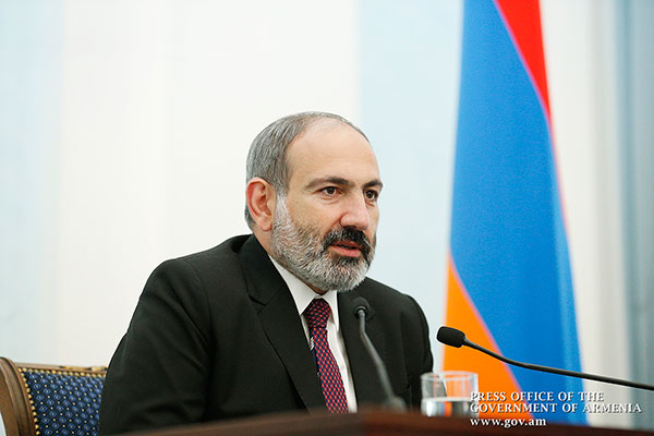 Հենրիխին ասացի, որ հիանում ենք իրենով եւ հպարտանում։ Ամբողջ հոգով եւ ամբողջ սրտով իր հետ ենք ու իր կողքին. Նիկոլ Փաշինյան