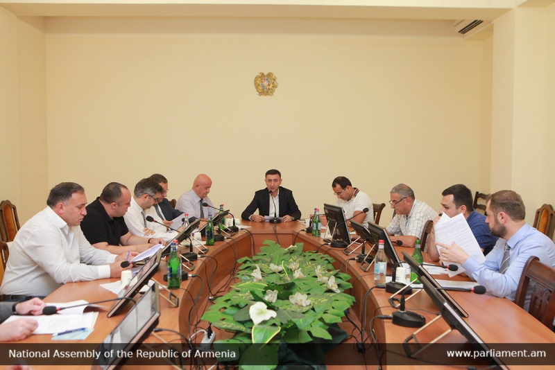 Քննարկվել են պետական գույքի գրանցման, պետական տուրքի ոլորտներին առնչվող օրենսդրական նախաձեռնություններ