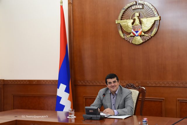 Արայիկ Հարությունյանը, փաստորեն, ուզում է ասել, որ մյուս հնարավոր թեկնածուները չեն կարող ՀՀ իշխանությունների հետ ջերմ հարաբերություններ ունենալ. «Հրապարակ»