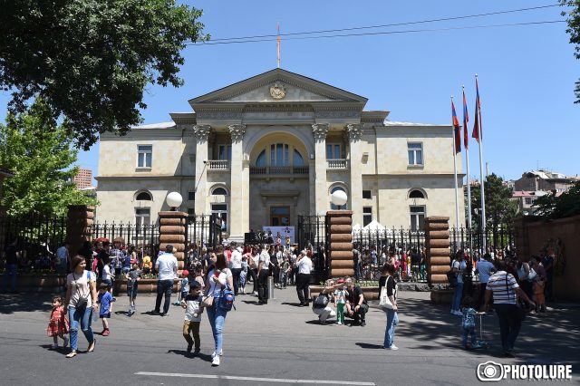 Վահե Գրիգորյանի պարզաբանումը, երբ հիշեցրին իր խոսքերը, թե Արմեն Սարգսյանը լեգիտիմ նախագահ չէ