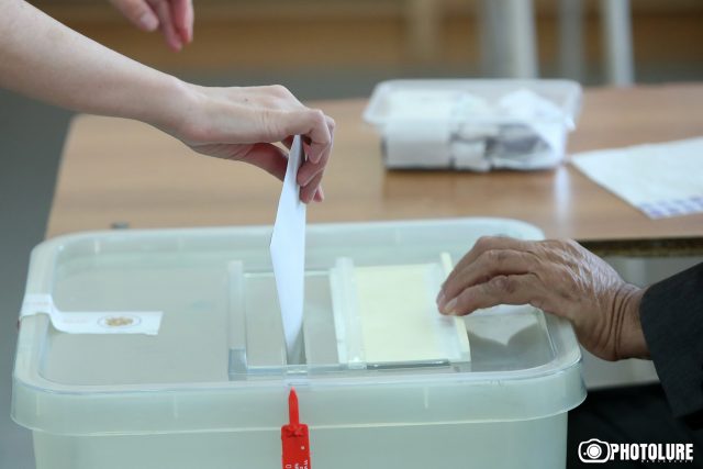 Հայաստանի Հանրապետությունում հաշվառում չունեցող ընտրողի՝ քվեարկությանը մասնակցելու եղանակը