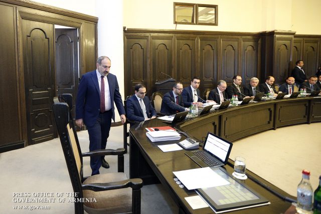 Պետական պաշտոնյաները առավել քան երբեք պաշտպանության կարիք ունեն. «Ժողովուրդ»