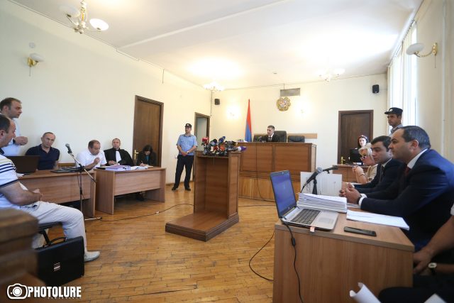 ՀՀ երկրորդ նախագահ Ռոբերտ Քոչարյանի Պաշտպանական խմբի անդամները չեն մասնակցելու այսօրվա դատական նիստին