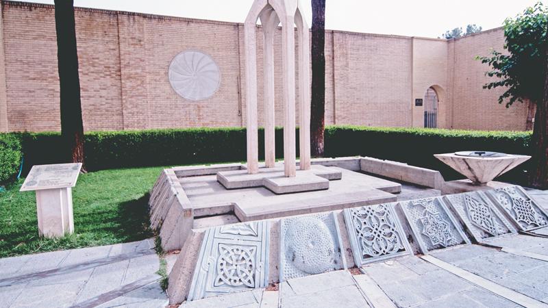 1975-ին Սպահանում կառուցված Հայոց ցեղասպանության հուշարձանն անհանգստացրել է թուրք լրագրողին