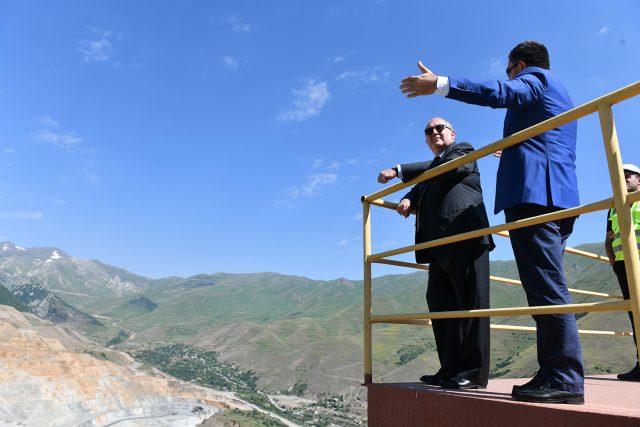Արմեն Սարգսյանն այցելել է Զանգեզուրի պղնձամոլիբդենային կոմբինատ