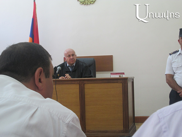 Մանվել Գրիգորյանի ընտանիքին պատկանող «Արա եւ Այծեմնիկ» ընկերության աշխատակիցներն աշխատավարձ չեն ստացել