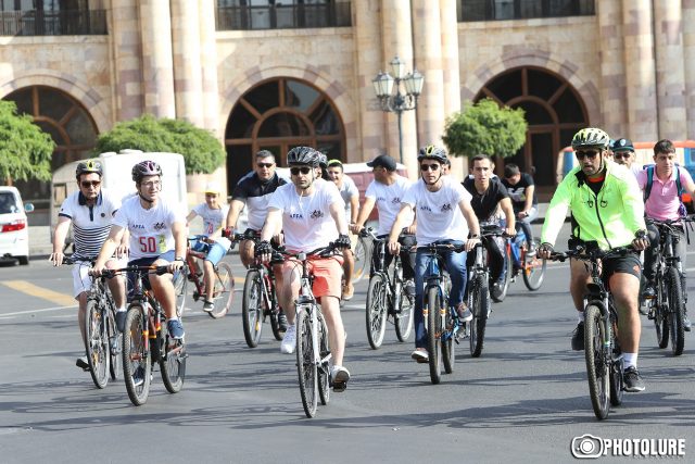 Ջոնաթան Լաքոթը, Տիգրան Ավինյանն ու Արսեն Թորոսյանը՝ Tour de Masis 3 ավանդական հեծանվաշքերթին