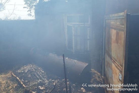 Հրդեհ Դավթաշենում. այրվել են տան տանիքի փայտյա կառուցատարրերը