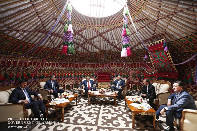 «Մենք առանձնակի կարևորում ենք ԵԱՏՄ ընդհանուր ֆինանսական շուկայի ստեղծումը». Փաշինյանը Ղրղզստանում մասնակցել է Եվրասիական միջկառավարական խորհրդի հերթական նիստին