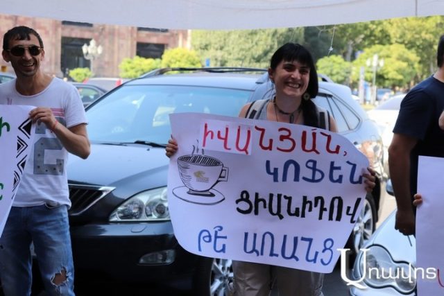 Անի Խաչատրյան. «Կարծեմ այդ փողոց փակելու շնորհիվ է հիմա Օսիպյանը ոստիկանապետ, Նիկոլ Փաշինյանն էլ՝ վարչապետ»