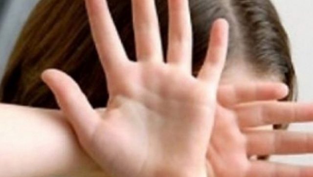 «ՏիկՏոկ» սոցիալական ցանցի միջոցով 12-ամյա աղջկա հետ շփման ժամանակ 32-ամյա տղամարդը խաբեությամբ աղջնակից պահանջել է մերկանալ, այդ ամենը լուսանկարել և ուղարկել իրեն․ ՔԿ