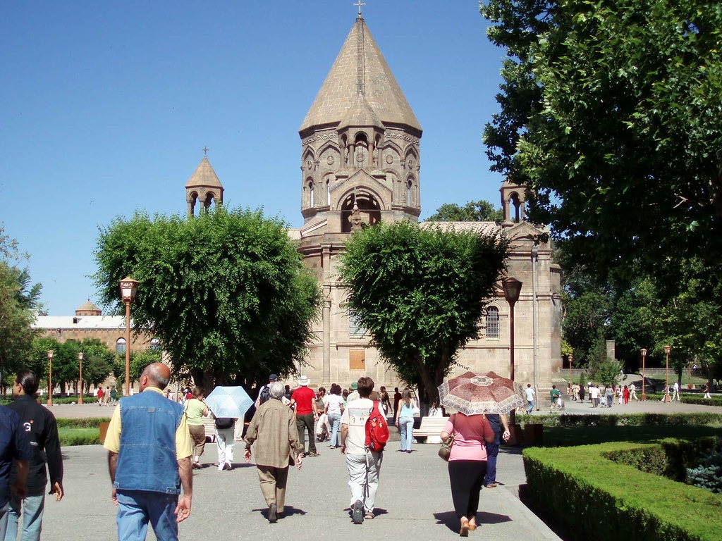«Զբոսաշրջության ոլորտի համար շրջանառություն կիրառելն այդքան էլ արդյունավետ չէ». Մեխակ Ապրեսյան. «Փաստ»