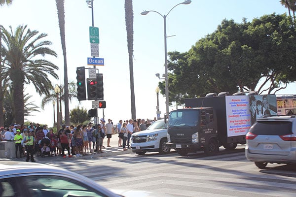 Լոս Անջելեսում ադրբեջանցիները ցույց էին կազմակերպել ընդդեմ Նիկոլ Փաշինյանի այցի