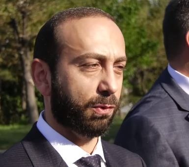 Արարատ Միրզոյանը՝ Լենա Նազարյանի հրաժարականի լուրերի մասին