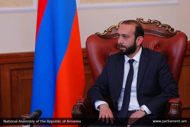 «Մենք չենք խոստացել, որ վերցնելու ենք եւ ցուցակով ձերբակալելու». Արարատ Միրզոյանը` Ռոբերտ Քոչարյանի գործի մասին