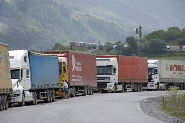 Ստեփանծմինդա-Լարս ավտոճանապարհը բաց է. ռուսական կողմում 490 բեռնատար է կուտակված