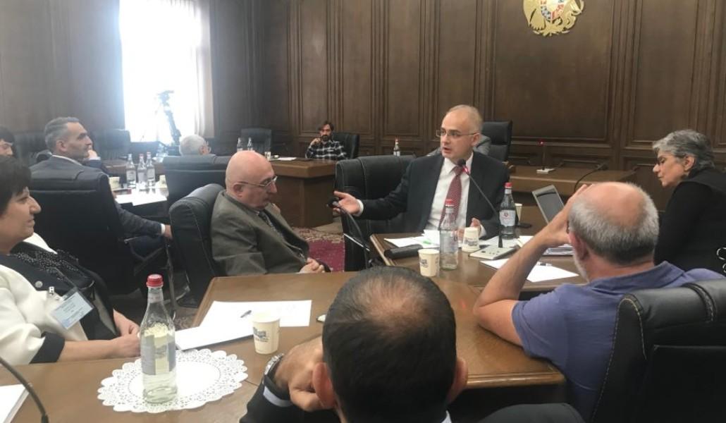 Պետք է ավելացնել գիտական ֆինանսավորումը ֆիզիկայի ինստիտուտի ուղղությամբ. Լևոն Զուրաբյան (տեսանյութ)