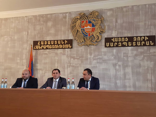 Սուրեն Պապիկյանը ներկայացրել է Վայոց ձորի նորանշանակ մարզպետին