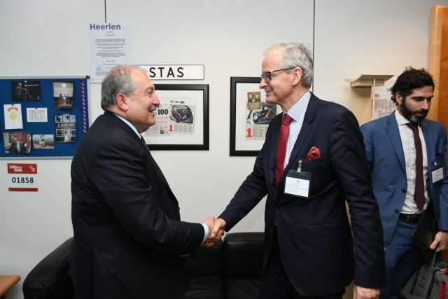 Արմեն Սարգսյանը հանդիպել է Եվրոպական հանձնաժողովի Հարևանության և ընդլայնման բանակցությունների հարցերով գլխավոր տնօրեն Քրիստիան Դանիելսոնի հետ