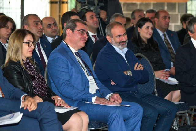 Ստացվում է, որ տնտեսությունն ընդլայնվում է, իսկ հարկային մուտքերի աճի տեմպը ավելանալու փոխարեն, նվազում է. «168 ժամ»