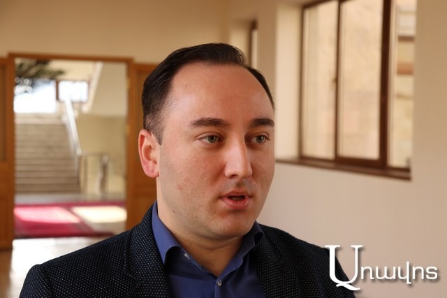 Ջոնի Մելիքյան. «Փորձենք Արեւմուտք-Վրաստան հարաբերություններում միգուցե միջնորդությամբ հանդես գալ: Չգիտեմ՝ ինչպես կստացվի, բայց փորձել պետք է». «Ազգ»