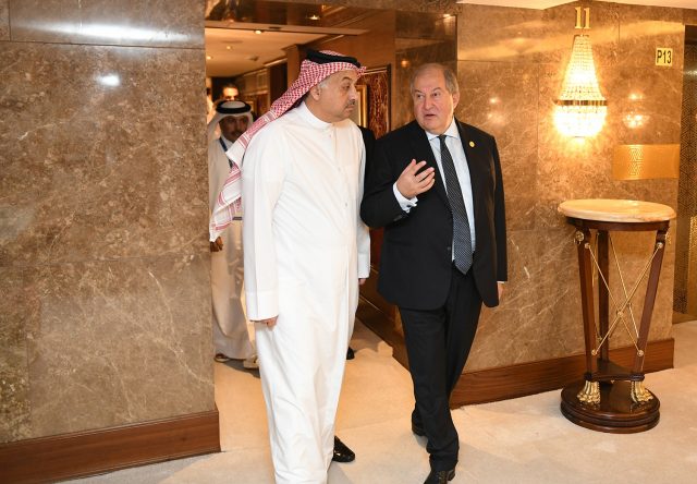 Արմեն Սարգսյանը հանդիպել է Կատարի Պետության փոխվարչապետի հետ