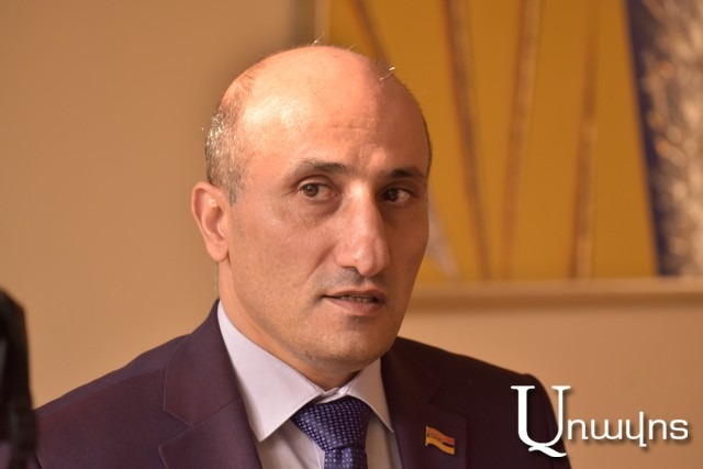 «Տարոն Մարգարյանն այդ գումարը, որ ծախսում էր, գումարի մի զգալի մասը հետագայում հայտնվում էր իրենց կապիտալում՝ դղյակի տեսքով, հիմա սա չկա»