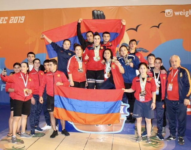 Հայաստանի պատանի ծանրորդները մեդալների հարուստ հավաքածուով են վերադառնում Իսրայելից