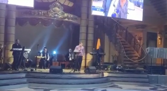 Գեւորգ Պետրոսյանը երգել է ԲՀԿ ամանորյա խնջույքի ժամանակ