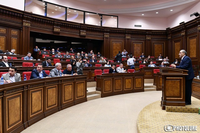 Ինչո՞ւ պատգամավորներին շտապ կարգով չեն թեստավորում. «Հրապարակ»