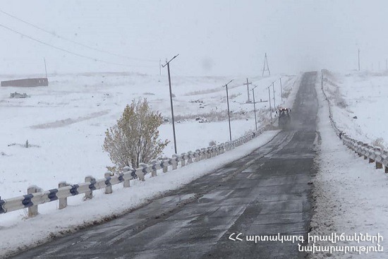 Վարդենյաց լեռնանցքը Գեղարքունիքի մարզի կողմից դժվարանցանելի է, Ստեփանծմինդա-Լարս ավտոճանապարհը ձնահյուսի վտանգի պատճառով փակ է