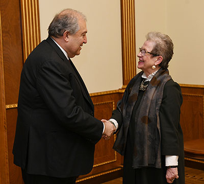 Արմեն Սարգսյանը հանդիպել է Հայաստանում ԵՄ պատվիրակության ղեկավարի հետ
