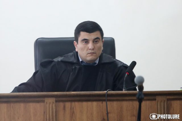 Սերժ Սարգսյանը դատարան չէր եկել. դատավորը պատճառը հարգելի չհամարեց