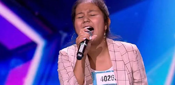 Ղազախ աղջկա հայերեն «Գիշեր է» երգը գրավել է Central Asia’s Got Talent-ի ժյուրիին