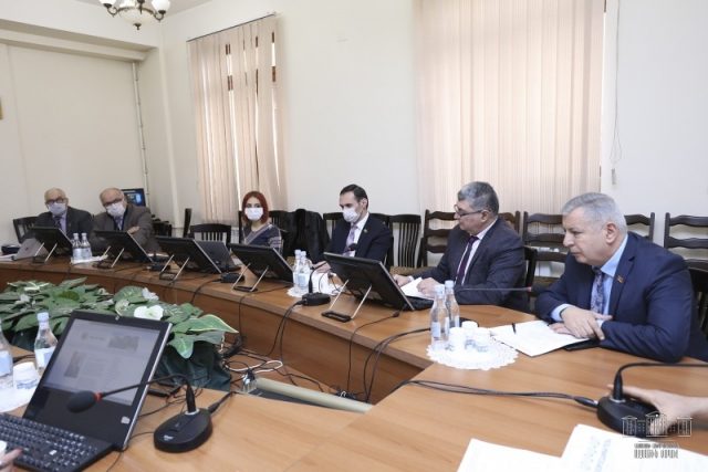 «Ինչպես ասում է գլխավոր պարետը, արտակարգ դրությունից հետո կյանք կա». Սամսոնյանի՝ նվիրատվությունների մասին նախագիծն իմքայլականները չընդունեցին