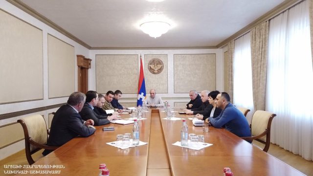 Արցախում քննարկվել են նոր կորոնավիրուսի տարածման կանխարգելման ուղղությամբ իրականացվող աշխատանքները